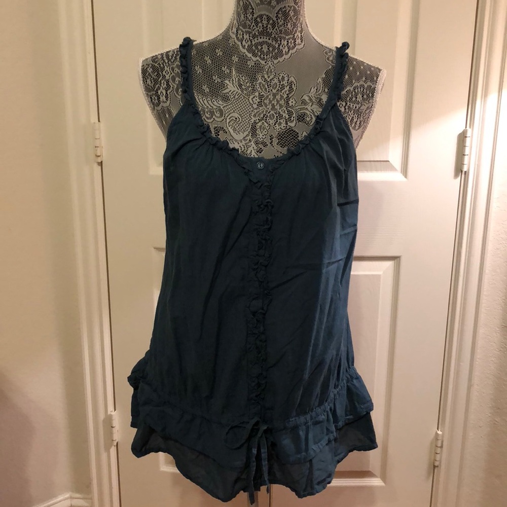 Sleeveless top